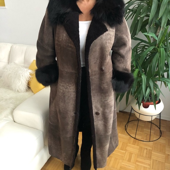 Fur trimmed shearling coat - Picture 3 of 8